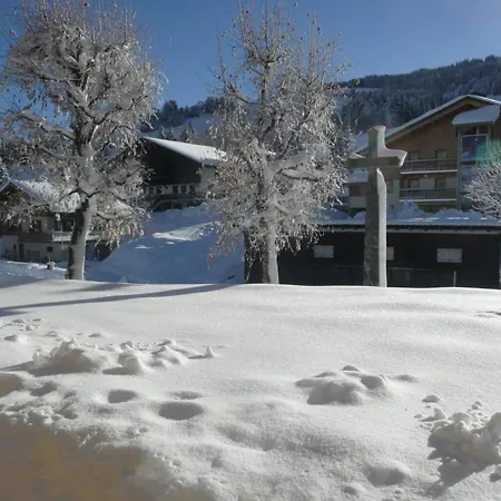 6 Pers, 3 Ch, Centre Village, Avec Wifi Et Poele A Granules - Fr-1-733-85