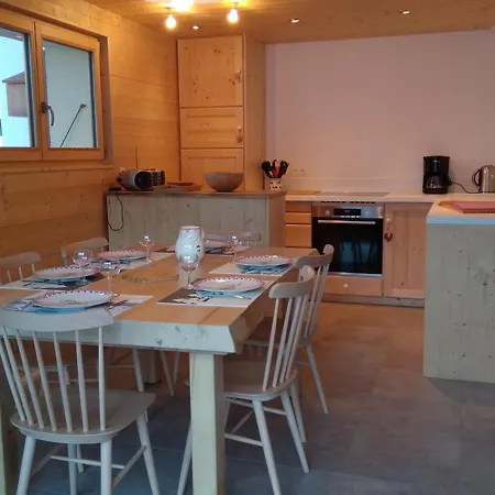 Apartment 6 Pers, 3 Ch, Centre Village, Avec Wifi Et Poele A Granules - Fr-1-733-85 Crest-Voland